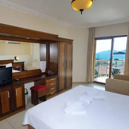 ホテル Adaburnu Goelmar